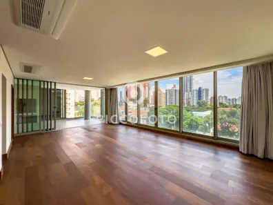 Apartamento com 3 Quartos à venda, 257m² no Cambuí, Campinas