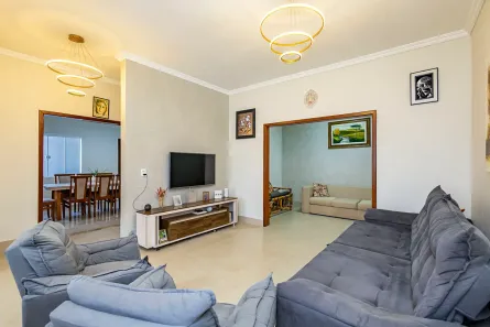 Casa com 4 Quartos à venda, 196m² no Cidade Industrial, Curitiba
