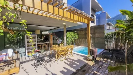 Casa de Condomínio com 3 Quartos à venda, 105m² no Maresias, São Sebastião