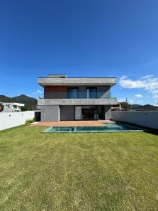 Casa de Condomínio com 5 Quartos à venda, 485m² no Santa Regina, Camboriú