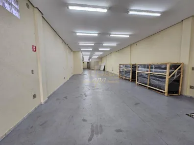 Ponto Comercial para alugar, 240m² no Vila Ipojuca, São Paulo