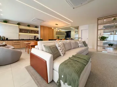 Apartamento com 3 Quartos à venda, 163m² no Zona 03, Maringá