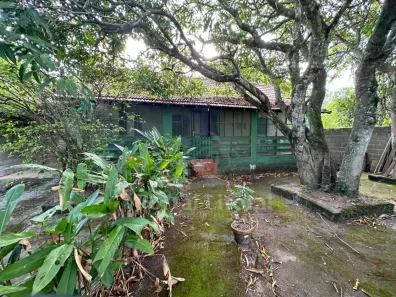 Casa com 1 Quarto à venda, 90m² no Bacaxá (Bacaxá), Saquarema