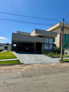 Casa de Condomínio com 3 Quartos à venda, 198m² no Residencial Condomínio Jardim Veneza, Senador Canedo