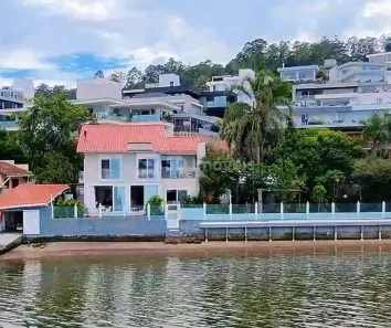 Casa com 3 Quartos à venda, 274m² no Cacupé, Florianópolis