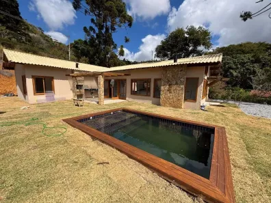 Casa com 3 Quartos para alugar, 1000m² no Itaipava, Petrópolis