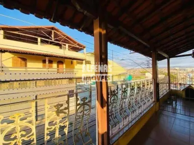 Casa com 3 Quartos à venda, 208m² no Industrial, Contagem