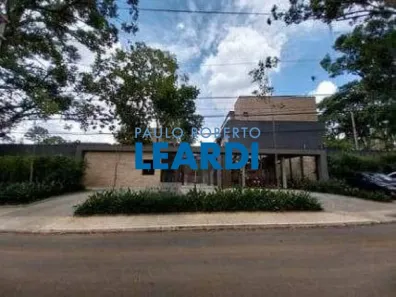 Casa de Condomínio com 3 Quartos à venda, 375m² no Jardim dos Estados, São Paulo