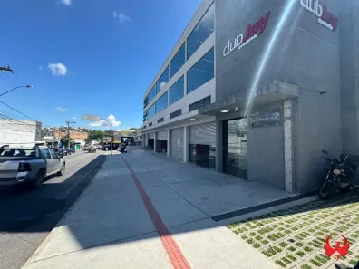 Ponto Comercial para alugar, 83m² no Parque Recreio, Contagem