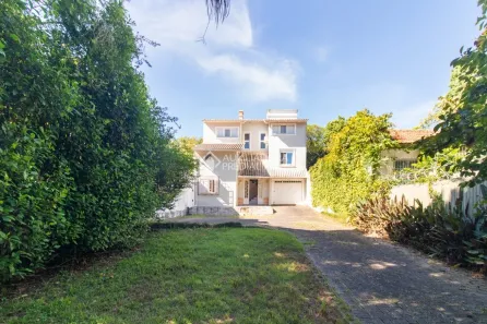 Casa com 5 Quartos à venda, 311m² no Ipanema, Porto Alegre