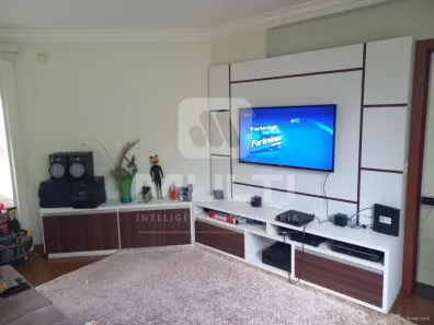 Casa com 3 Quartos para alugar, 347m² no Jardim Karaíba, Uberlândia