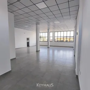 Sala Comercial para alugar, 200m² no São Vicente, Itajaí