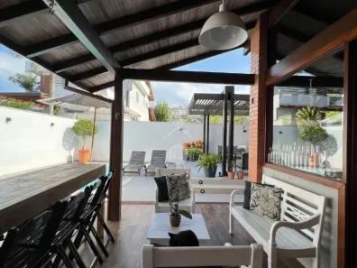 Casa com 3 Quartos à venda, 260m² no Pedra Branca, Palhoça