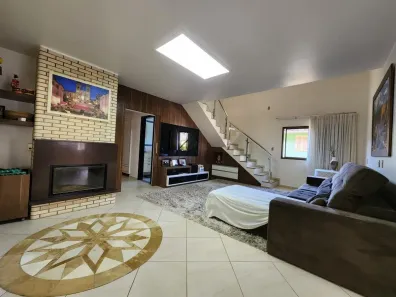 Casa com 3 Quartos à venda, 223m² no Mina Brasil, Criciúma