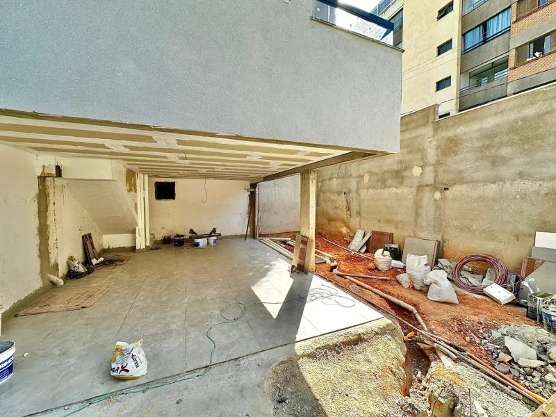 Casa com 3 quartos — Ouro Preto, Belo Horizonte