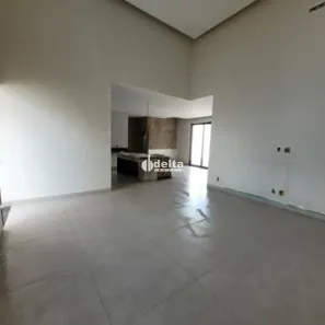 Casa com 3 Quartos à venda, 176m² no Grand Ville, Uberlândia