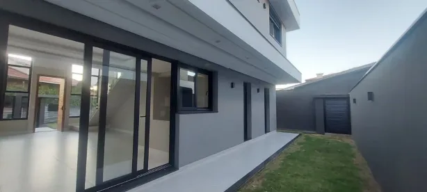 Casa com 3 Quartos à venda, 195m² no Carianos, Florianópolis