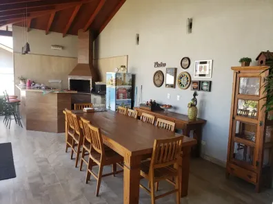 Casa com 3 Quartos à venda, 204m² no Centro, Campo Grande