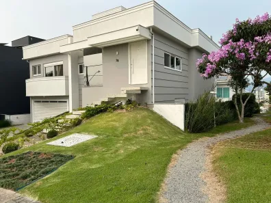 Casa de Condomínio com 4 Quartos à venda, 355m² no Pedra Branca, Palhoça