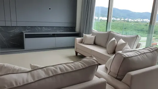 Apartamento com 3 Quartos para alugar, 140m² no Agronômica, Florianópolis