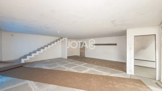 Sobrado com 3 Quartos à venda, 248m² no Jardim das Américas, Curitiba