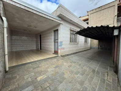 Casa com 3 Quartos à venda, 360m² no Industrial, Contagem