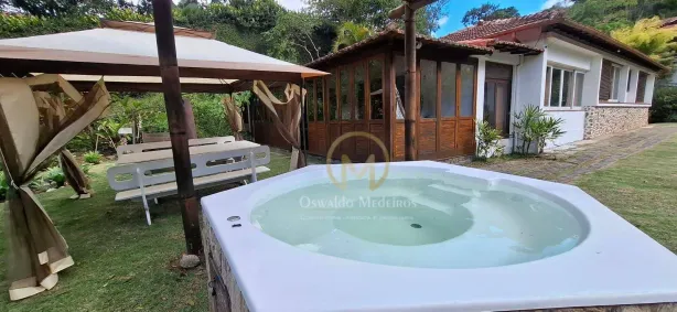 Casa de Condomínio com 5 Quartos para alugar, 370m² no Itaipava, Petrópolis