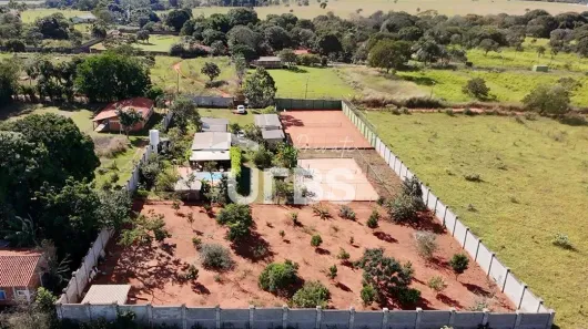 Fazenda/Sítio com 3 Quartos à venda, 250m² no Chácaras Vargem Bonita II, Senador Canedo