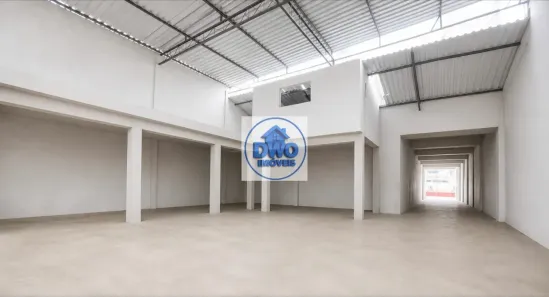 Galpão/Depósito/Armazém para alugar, 700m² no Taquara, Rio de Janeiro