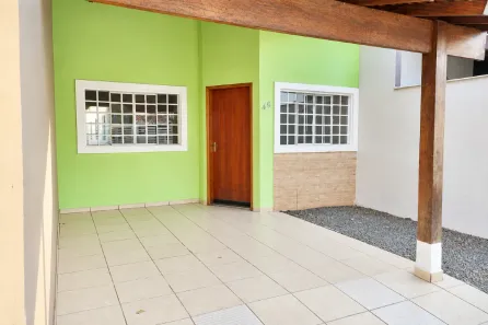 Casa com 3 Quartos para alugar, 75m² no Residencial José B Almeida, Londrina