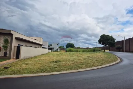Lote/Terreno à venda, 404m² no Quintas de São José, Ribeirão Preto