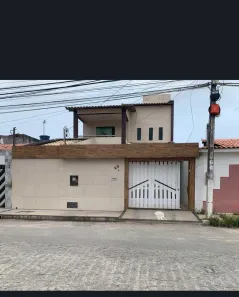 Casa com 4 Quartos à venda, 200m² no Aeroporto, Aracaju