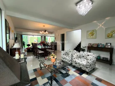 Casa com 3 Quartos para alugar, 210m² no Pedra Branca, Palhoça