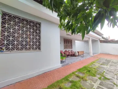 Casa com 5 Quartos à venda, 352m² no Amadeu Furtado, Fortaleza