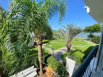 Casa com 3 Quartos à venda, 161m² no Lagoa da Conceição, Florianópolis