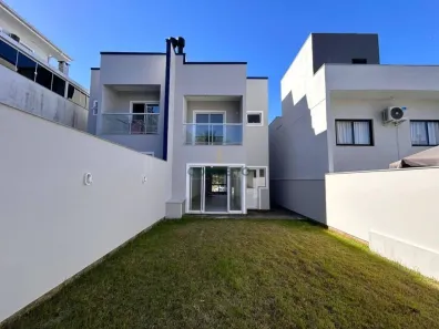 Casa com 3 Quartos para alugar, 92m² no Sertão do Maruim, São José