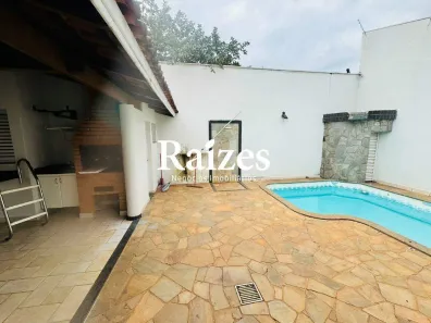Casa com 4 Quartos para alugar, 239m² no Morada da Colina, Uberlândia