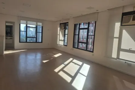 Sala Comercial com 1 Quarto para alugar, 100m² no Vila Olímpia, São Paulo