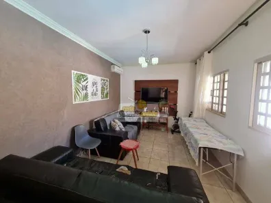 Casa com 3 Quartos à venda, 165m² no Jardim Elza Amuí I, Uberaba