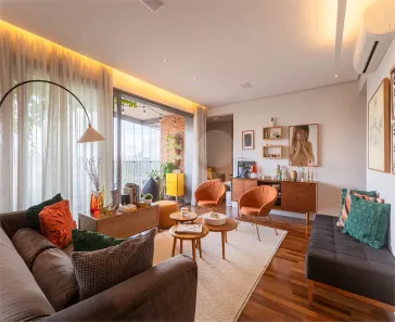 Apartamento com 3 Quartos à venda, 210m² no Vila Madalena, São Paulo