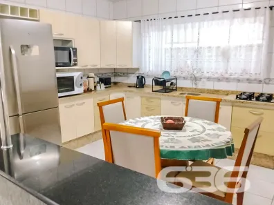 Casa com 3 Quartos à venda, 135m² no Aventureiro, Joinville