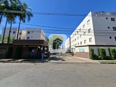 Apartamento com 2 Quartos para alugar, 55m² no Jardim Holanda, Uberlândia