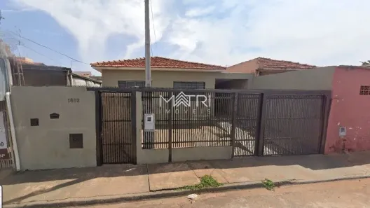 Casa com 2 Quartos à venda, 163m² no Jardim Vitória, Araraquara
