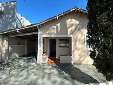Casa com 3 Quartos à venda, 100m² no Jardim Ismênia, São José dos Campos