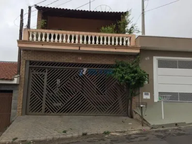 Sobrado com 3 Quartos à venda, 233m² no Jardim Medeiros, São Carlos