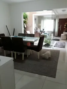 Sobrado com 3 Quartos à venda, 200m² no Vila Regente Feijó, São Paulo