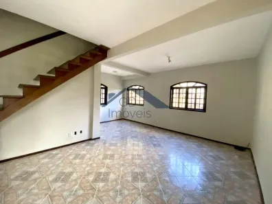 Casa com 3 Quartos à venda, 100m² no Castelanea, Petrópolis