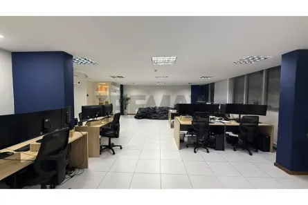 Sala Comercial à venda, 120m² no Santa Lúcia, Vitória