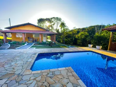 Fazenda/Sítio com 2 Quartos à venda, 2000m² no Centro, Socorro