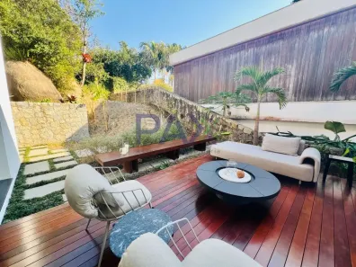 Casa com 3 Quartos à venda, 484m² no Cacupé, Florianópolis